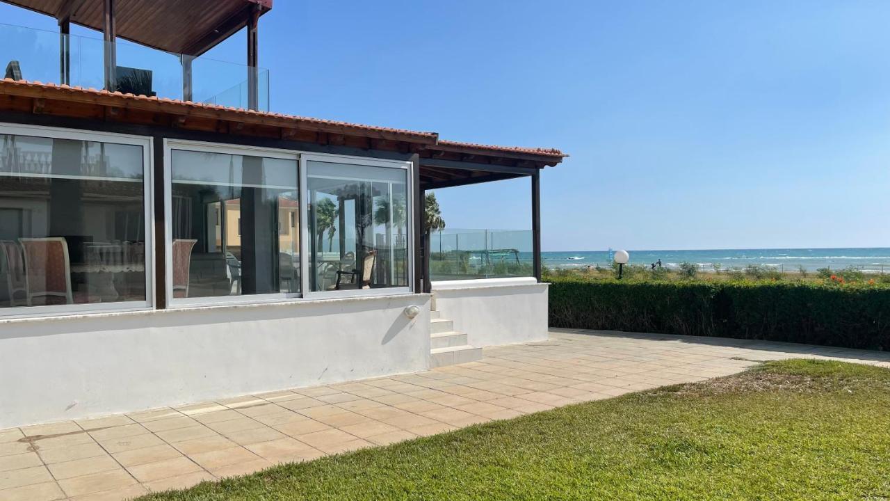 لارنكا Beachfront Villa - Dasaki المظهر الخارجي الصورة