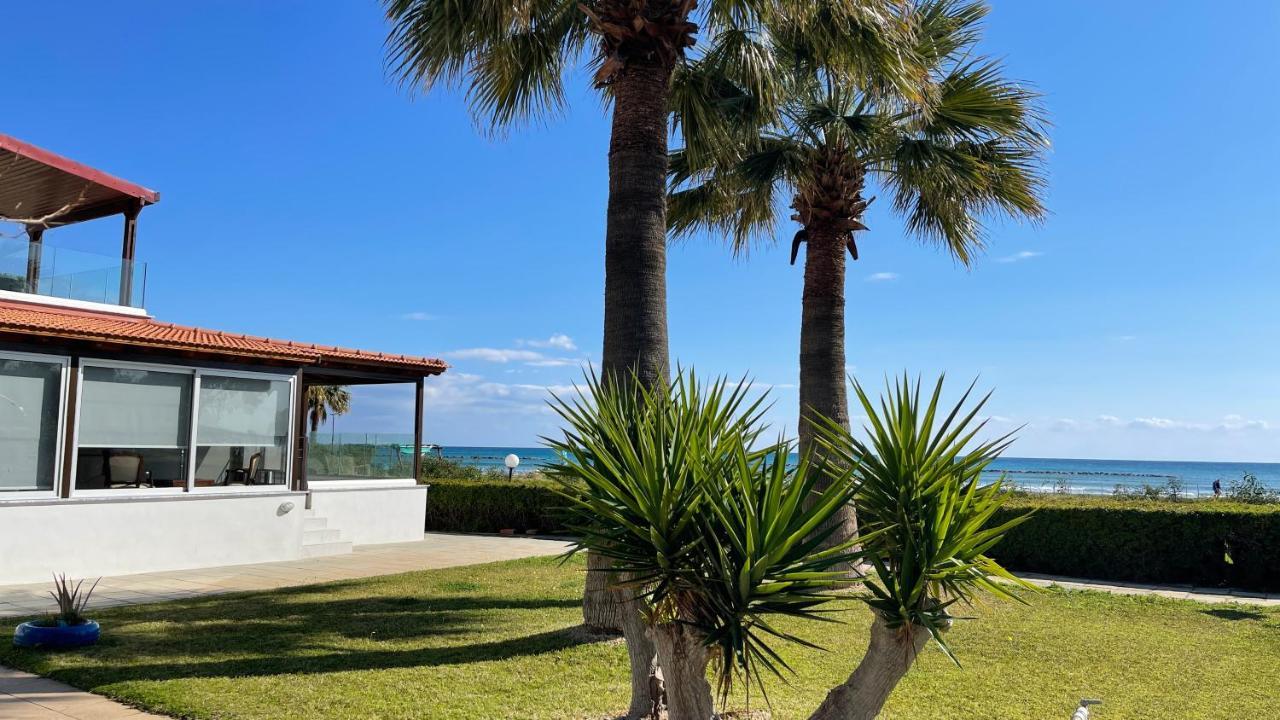 لارنكا Beachfront Villa - Dasaki المظهر الخارجي الصورة