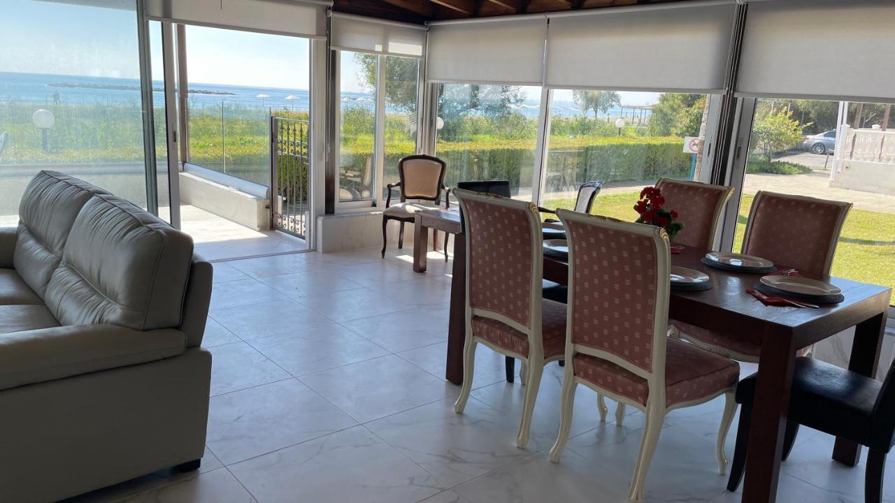 لارنكا Beachfront Villa - Dasaki المظهر الخارجي الصورة